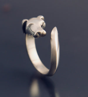 hound  ring . silver