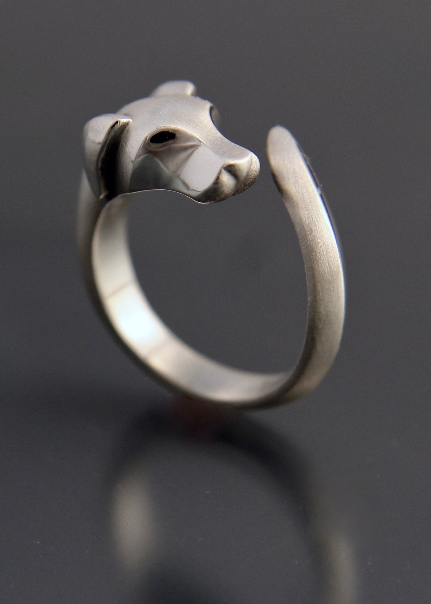 hound  ring . silver