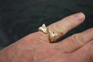 double fox ring.  14 k gold , diamond eyes