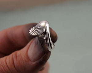 Magpie ring , silver