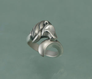 sterling lion ring   ,   satin/ bright polish