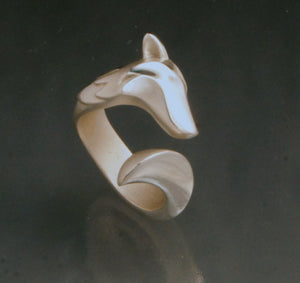 timber wolf ring. silver