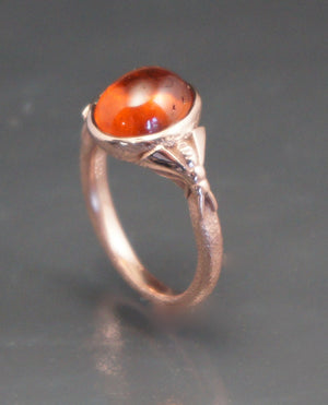 Honey bee ring   14 k rose gold  specertite