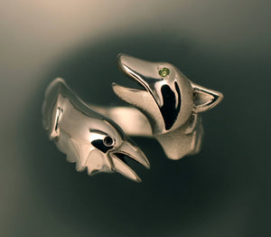 silver raven/wolf ring with diamond eyes
