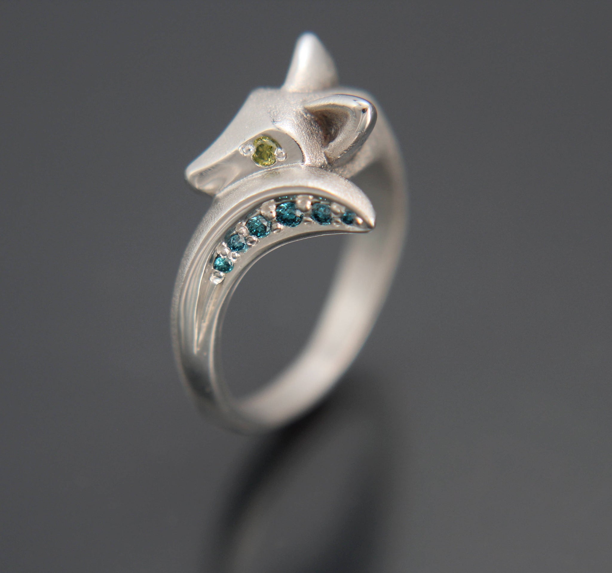 baby fox silver ring with diamond tail