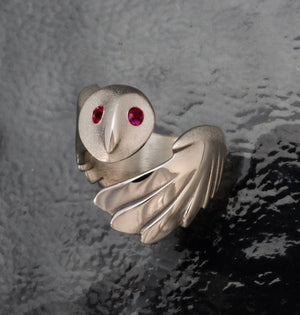 silver owl ring with gemstone eyes