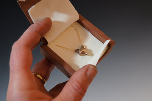 14k Gold fox pendant, blue diamond eyes, 14k gold 18" chain