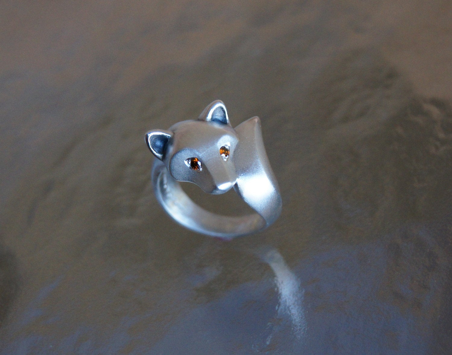 Silver Shiba Inu ring with diamond eyes