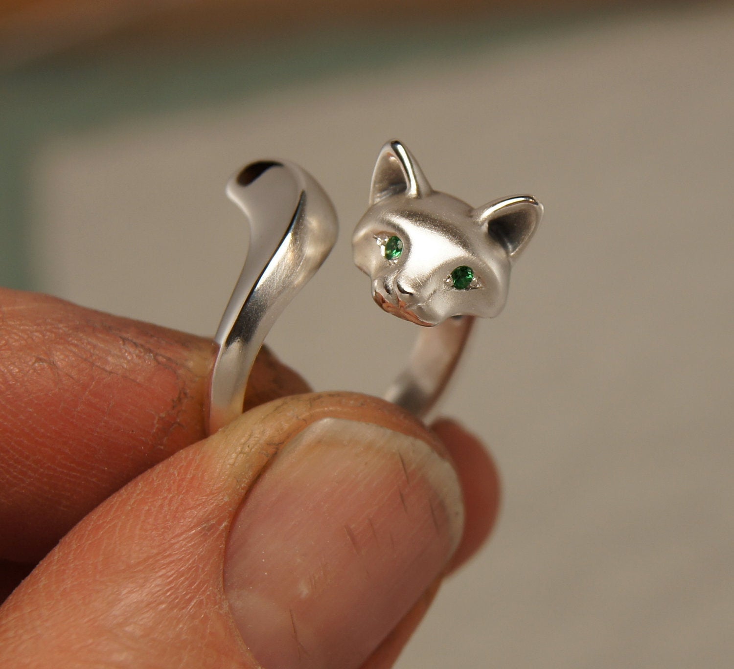 Forrest cat silver ring, colored gemstone eyes, satin/ high polish finish